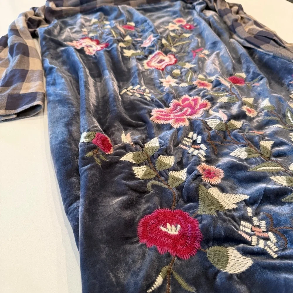 Karyn Seo Embroidered Celeste Velvet Duster Button Dress Size Large - Picture 5 of 6